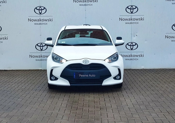 Toyota Yaris cena 61900 przebieg: 49001, rok produkcji 2020 z Wałbrzych małe 326